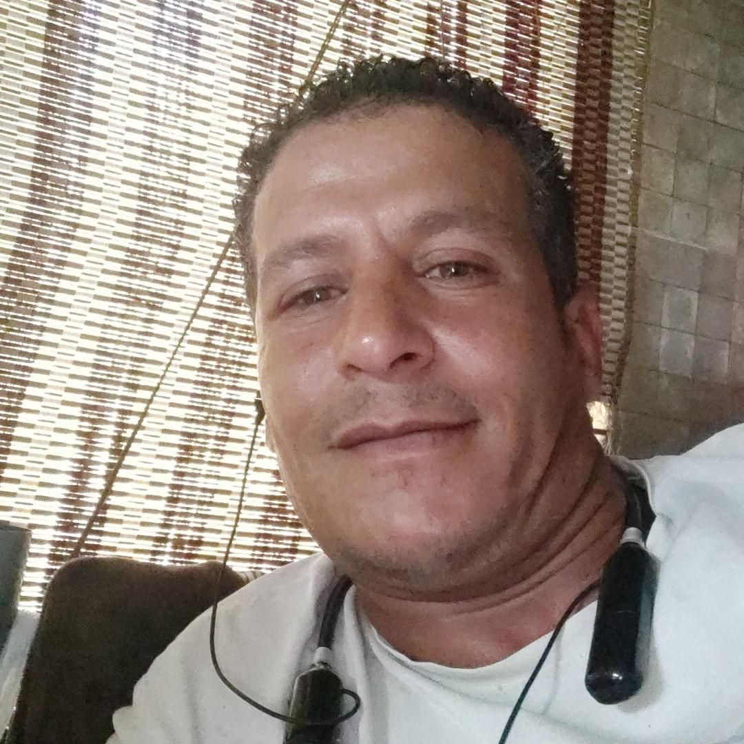 عادل